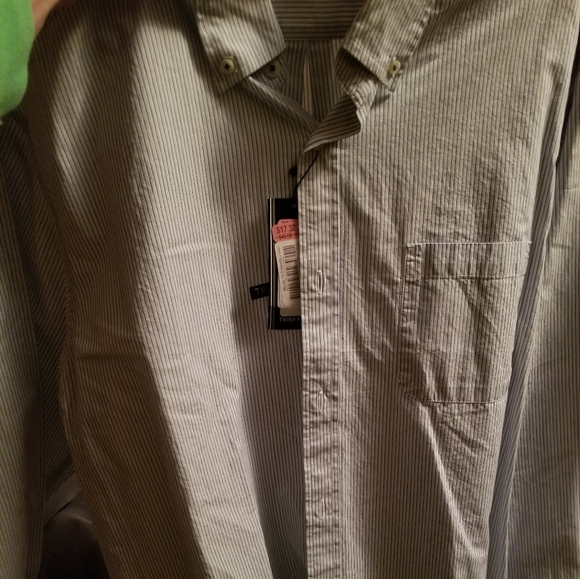 Roundtree and Yorke fit trim button-up shirt - Picture 2 of 2